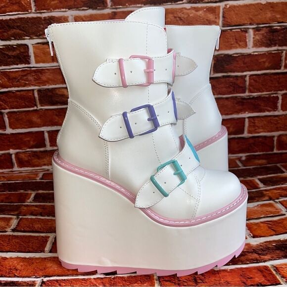 Y.R.U. White Care Bears Dune Lo Platform Boots NIB SOLDOUT White Pink - Picture 5 of 11